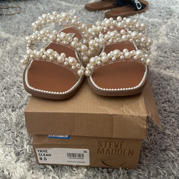 COPY - Steve Madden Sandals - Picture 4 of 4